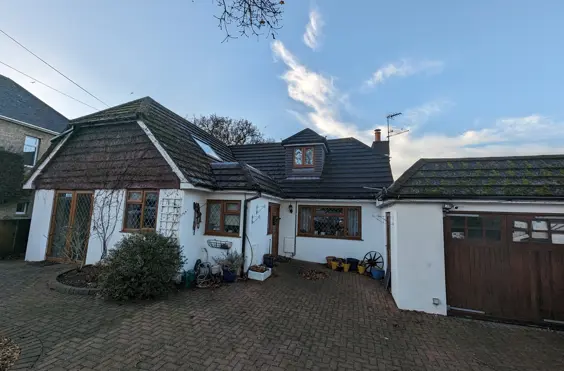 Pogles Wood - outside view of care home