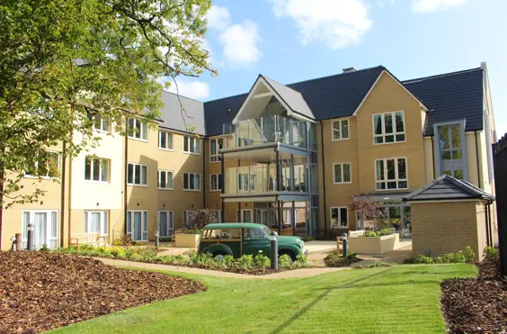 Oakham Grange - outside view of care home