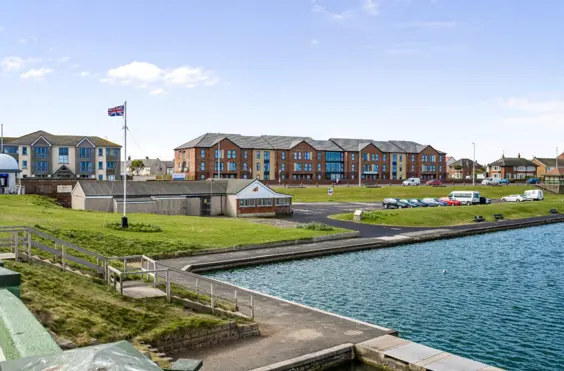 Lakelands Lodge - outside view of care home