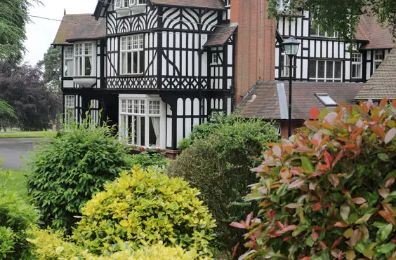 Burcot Grange - outside view of care home