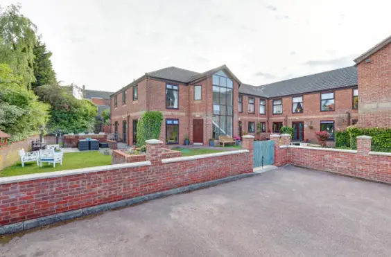 Alexandra House - outside view of care home
