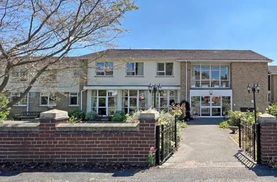 Queenswood - outside view of care home