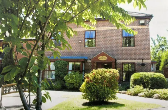 Kirkstall Court - outside view of care home