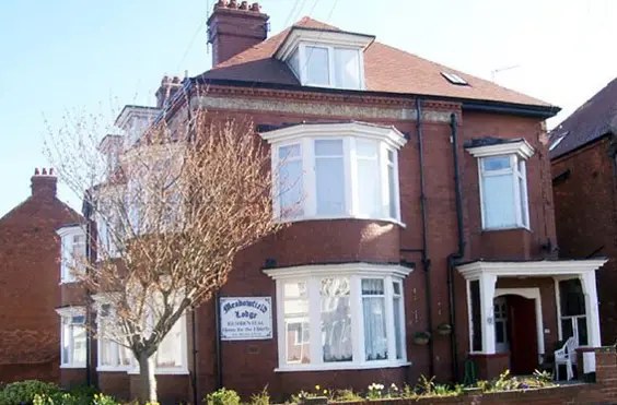 Meadowfield Lodge - outside view of care home