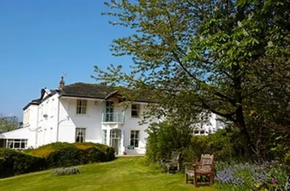 Fieldhead Park - outside view of care home