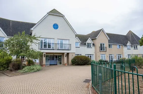 Silversprings - outside view of care home