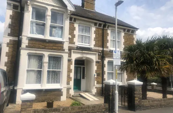 Ashurst House - outside view of care home