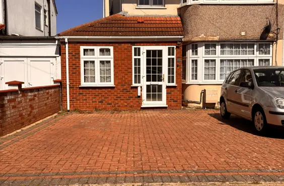 Gledwood Care Homes - An outside view of the home