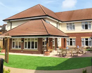 Alexandra House - outside view of care home