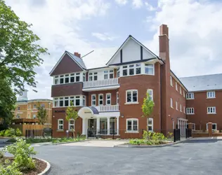 Richmond Manor - outside view of care home