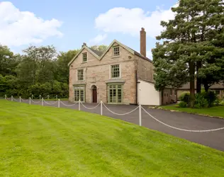 Dean Wood Manor - outside view of care home