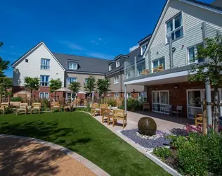 Heathlands House - outside view of care home