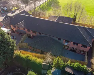 Thistle Lodge Robins Wood Road - outside view of care home