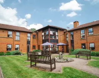 Avonleigh Gardens - outside view of care home