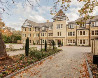 The Manor House Roundhay - outside view of care home