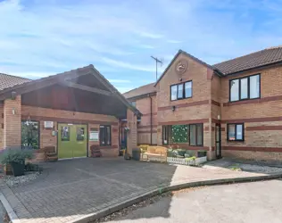 Three Bridges Nursing & Residential Home - outside view of care home