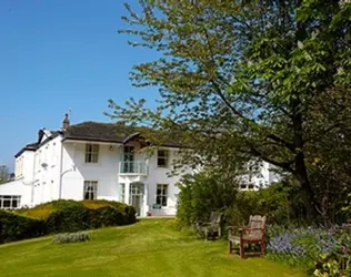 Fieldhead Park - outside view of care home