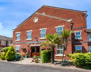 Penwortham Grange and Lodge - outside view of care home