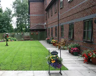 Westleigh Lodge - outside view of care home