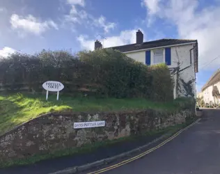 Pottles Court - outside view of care home