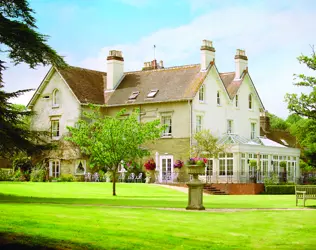 Spetisbury Manor - outside view of care home