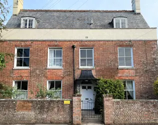 Park House - outside view of care home