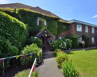 Saxonwood - outside view of care home