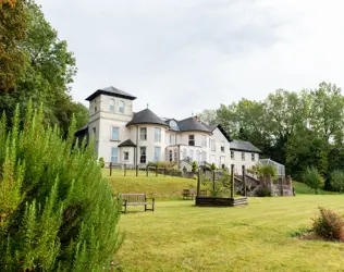 Woodlands Park Care Centre - outside view of care home