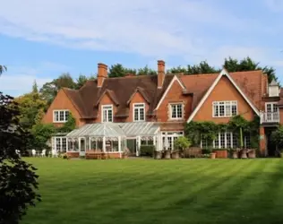 Foxleigh Grove Nursing Home - outside view of care home