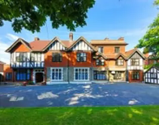 Oaklands - outside view of care home