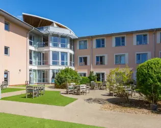 Oak House - outside view of care home