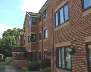 Chandlers Ford Care Home - outside view of care home