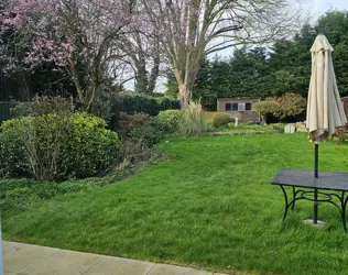 Oak Cottage - outside view of care home