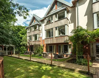 Gwen Walford House - outside view of care home