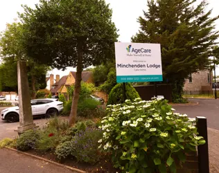 Minchenden Lodge - outside view of care home