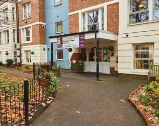 Highbury New Park - outside view of care home