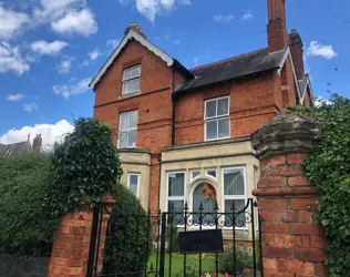 Perrywood House - outside view of care home