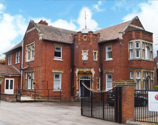 Lyncroft Care Home - outside view of care home